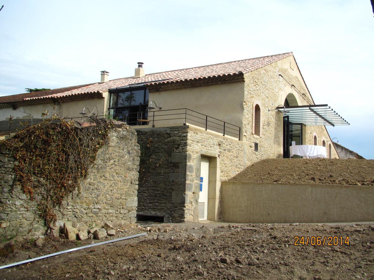 Les Cabanes Dans Les Bois Logis Hotel Villedubert Bagian luar foto