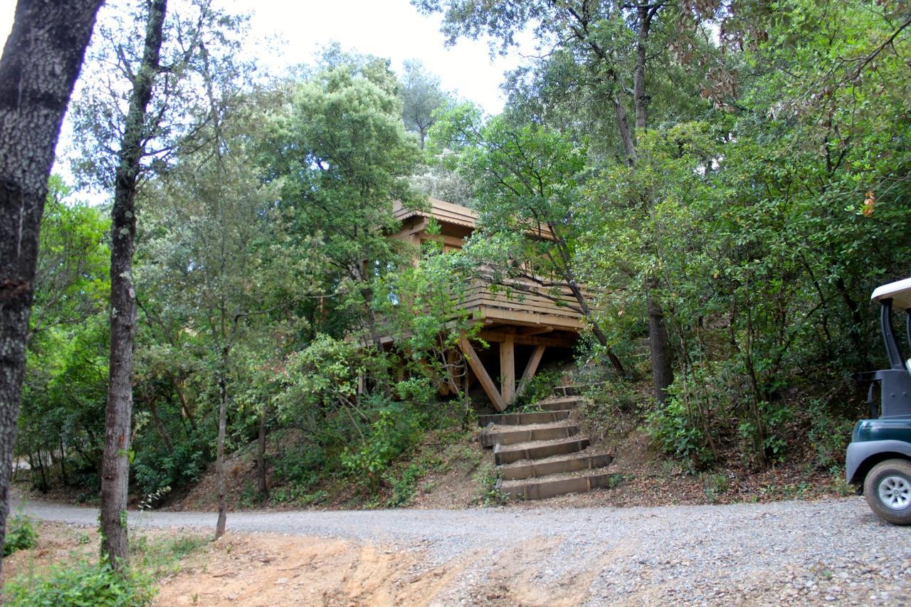 Les Cabanes Dans Les Bois Logis Hotel Villedubert Bagian luar foto