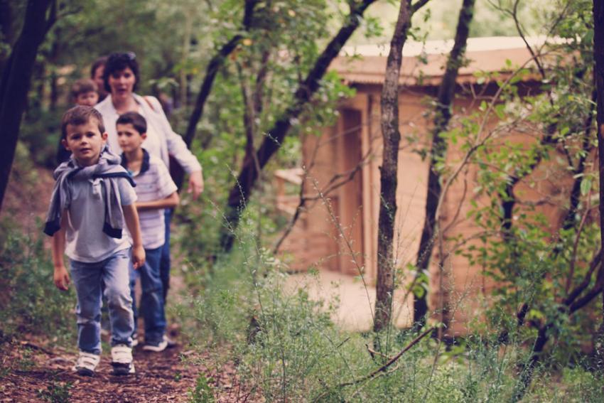 Les Cabanes Dans Les Bois Logis Hotel Villedubert Bagian luar foto